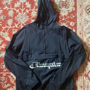 Champion winder breaker pullover